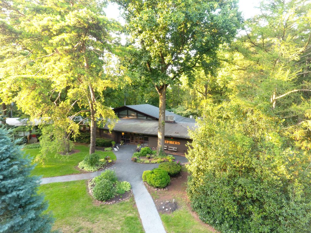 Open Thursdays Fridays Saturdays at 530 pm Group Banquet rooms